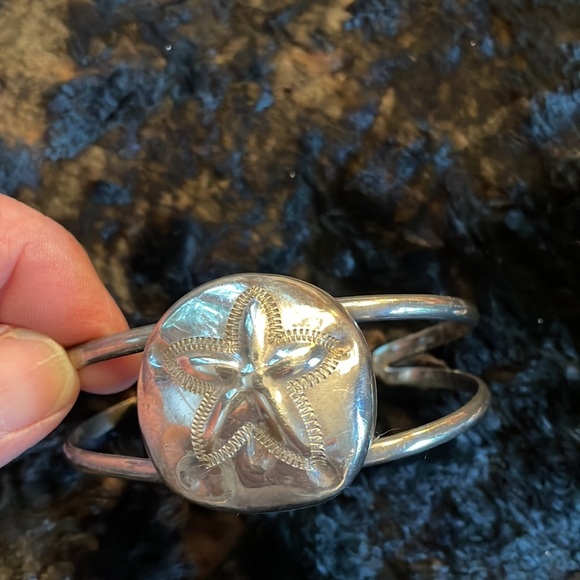 Starfish necklace, bracelet and ring set - Picture 5 of 10